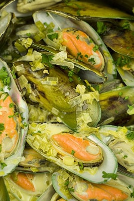 Mussels with Leeks, Sherry and Cream
