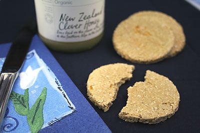 Crunchy Rough Scottish Oatcakes