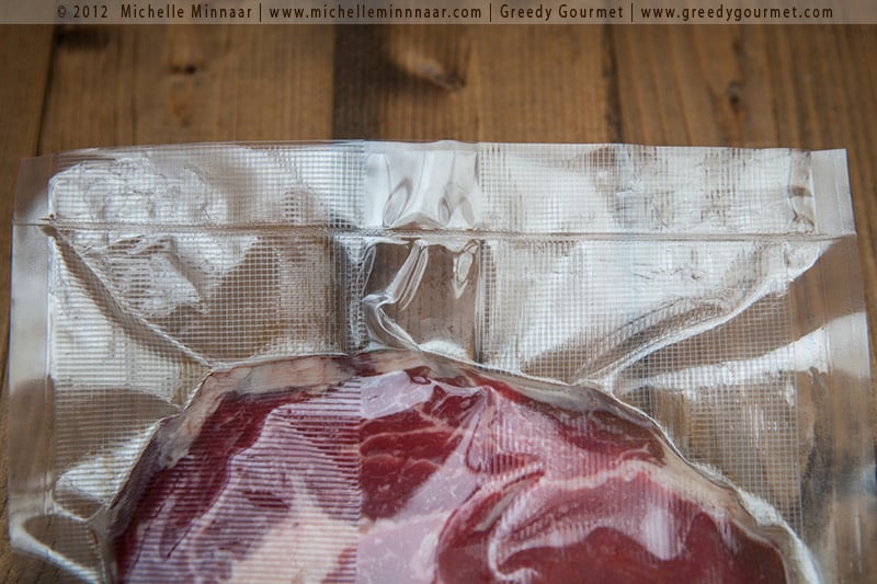 Vacuum seal on the pouch Vacuum seal on the pouch