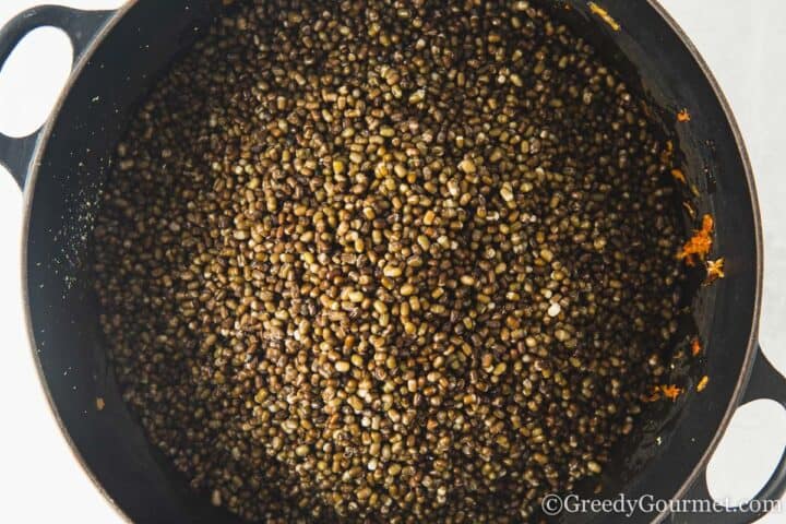 add cooked urad dal.