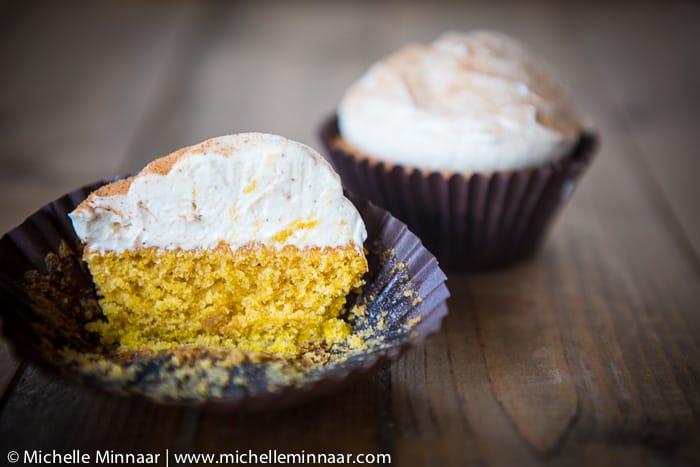 Pumpkin cupcakes & cream cheese icing