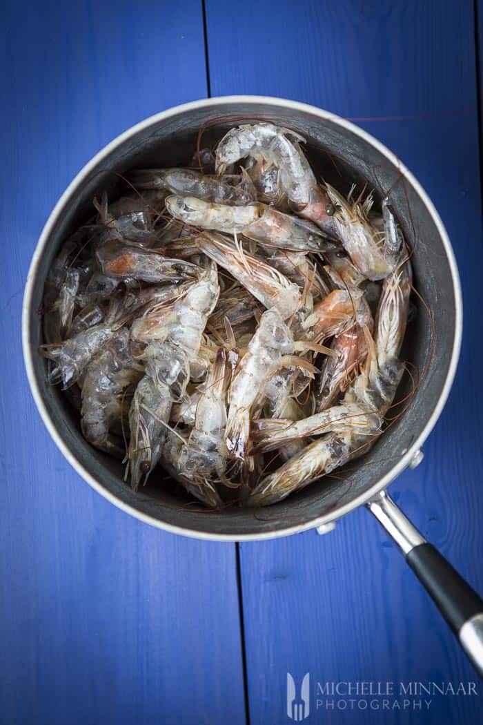 Making shrimp stock