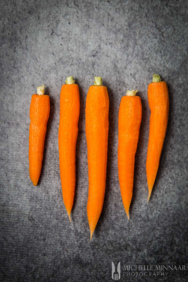  Whole Carrots Peeled 