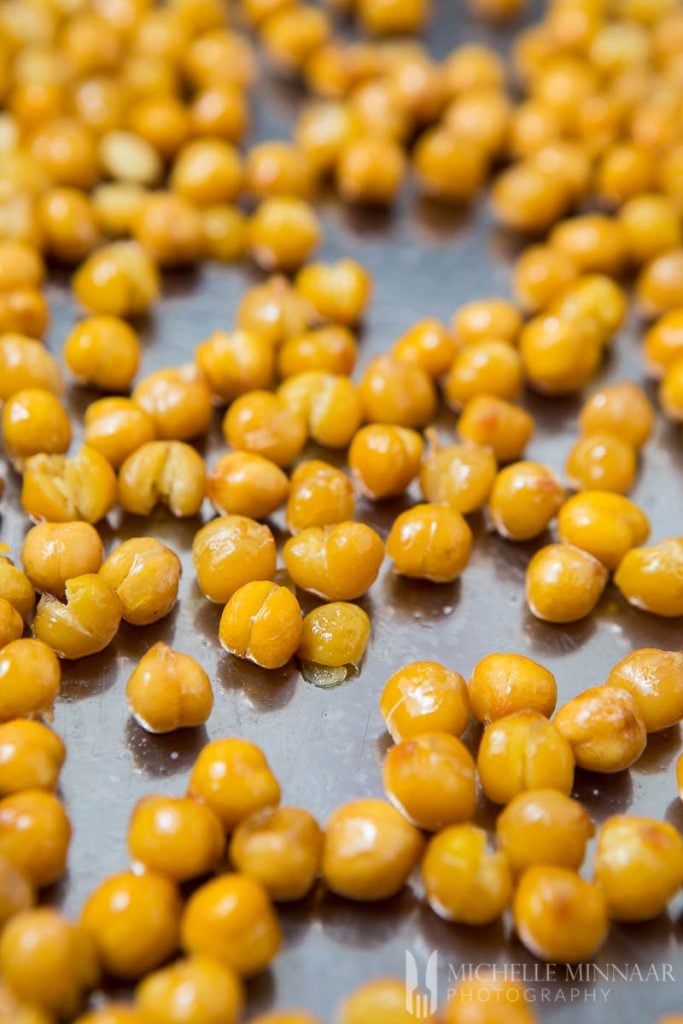 Crunchy, golden chickpeas Baked Chickpeas straight out of the oven