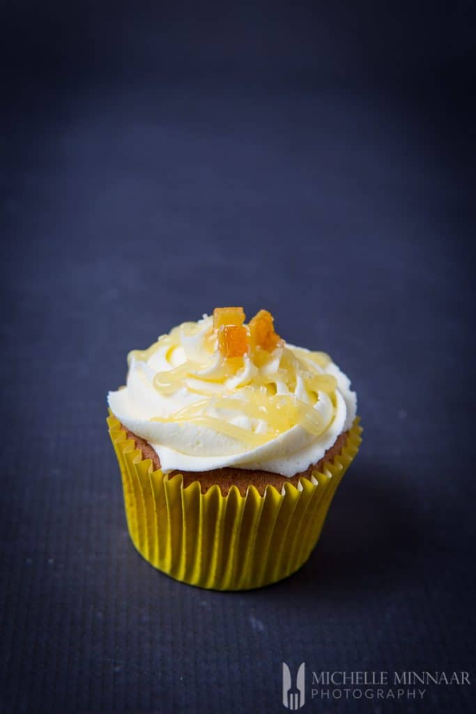 Lemon Curd Cupcakes Drizzled