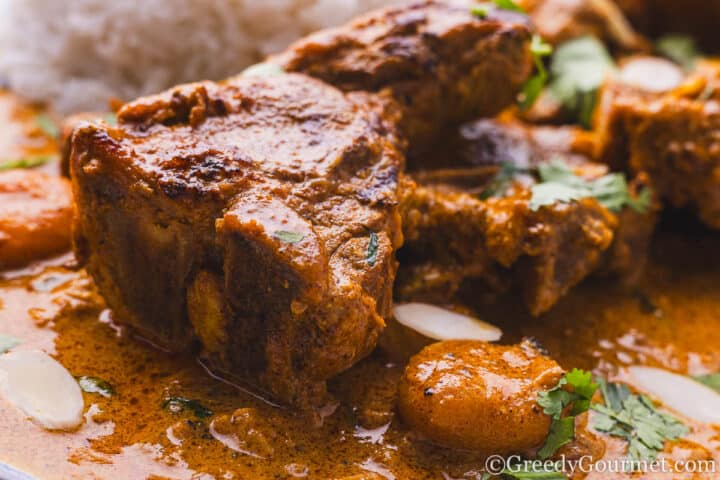 up close lamb chop curry.