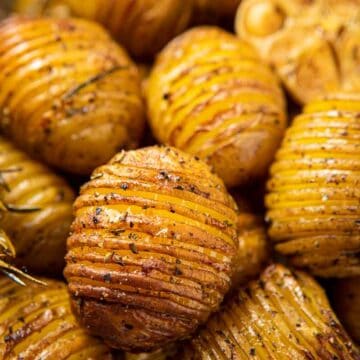Rosemary Potatoes - Oven Roast Potatoes | Greedy Gourmet