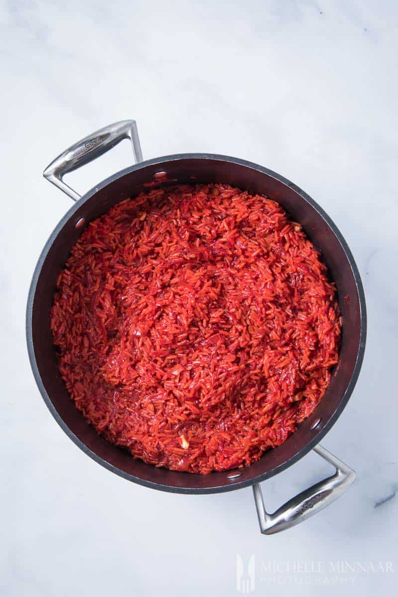 Rice in Pot Beetroot 