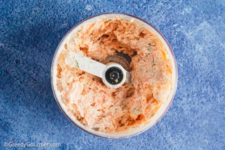 Smoked salmon dip in a blender.