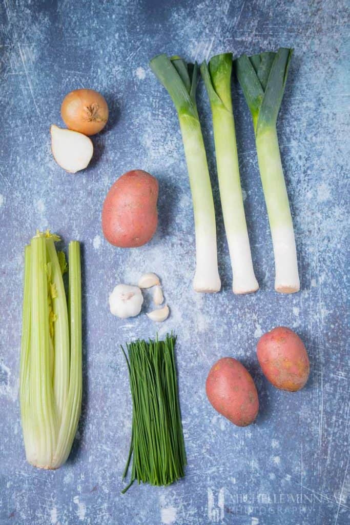 Ingredients to make leek and potato soup : Potato onion Garlic Chives