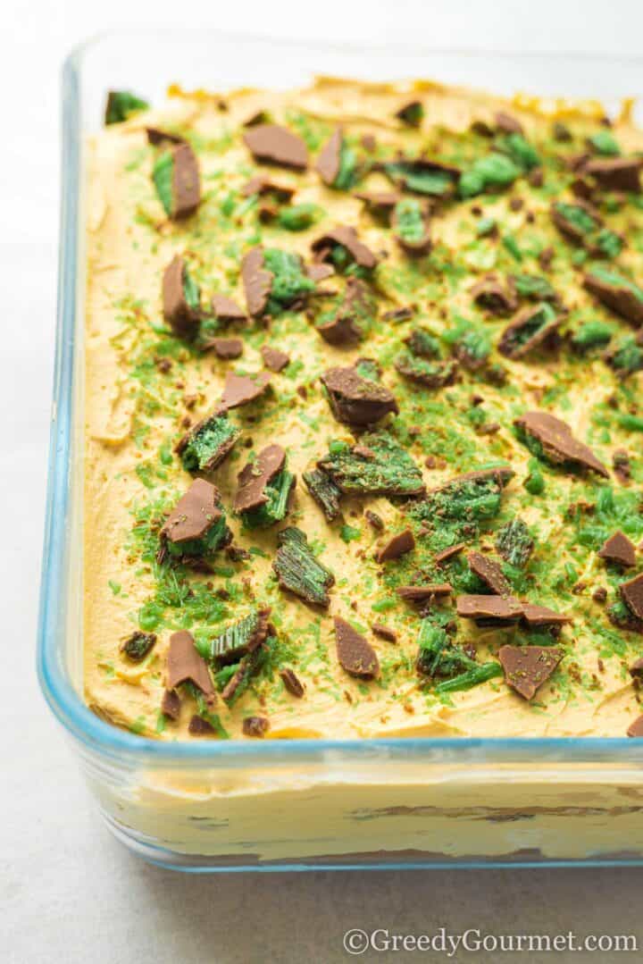 peppermint crisp tart in a glass dish.