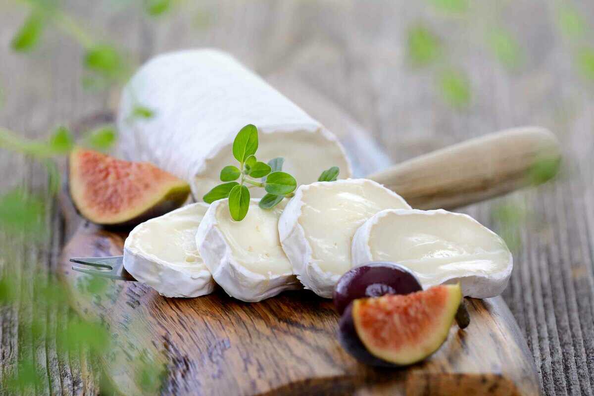 Sliced goat cheese.