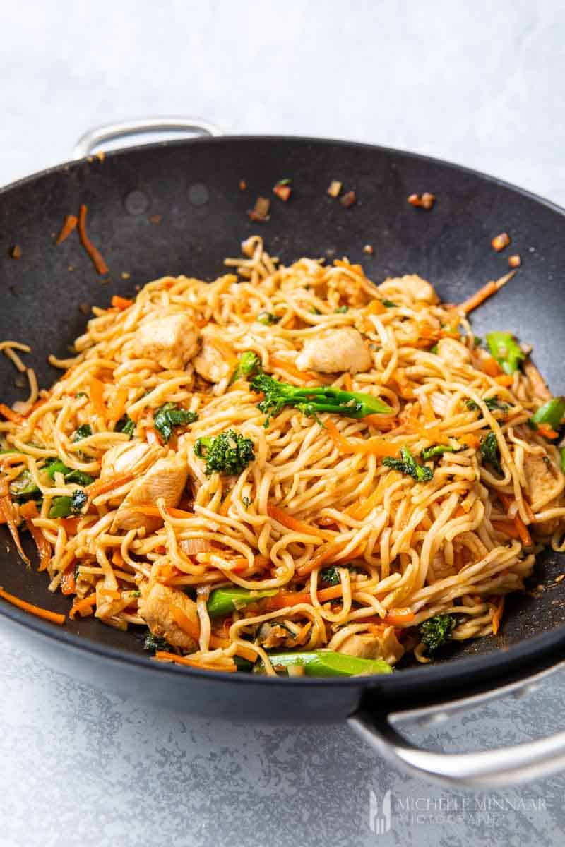 Hähnchengeschnetzeltes Bami Goreng — Rezepte Suchen