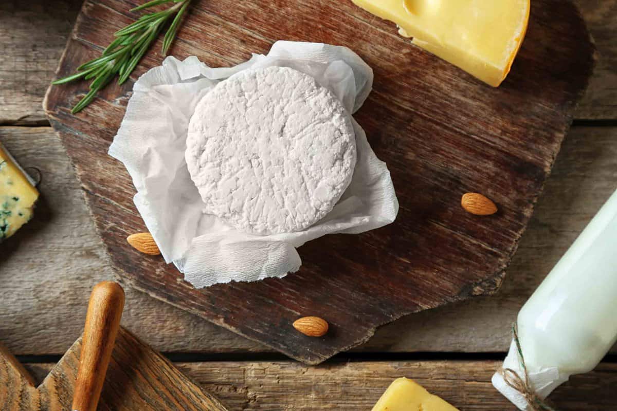 A round chunk white cheese.