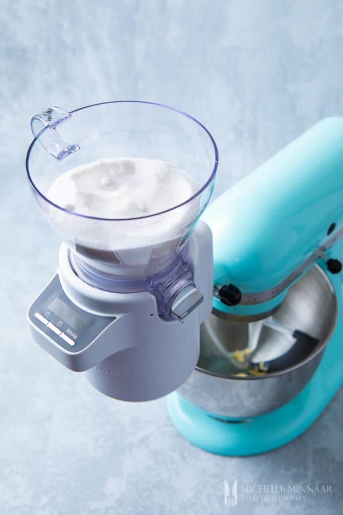 The Kitchenaid blender features