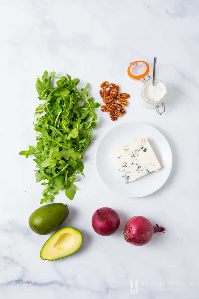 Ingredients to make rocket salad