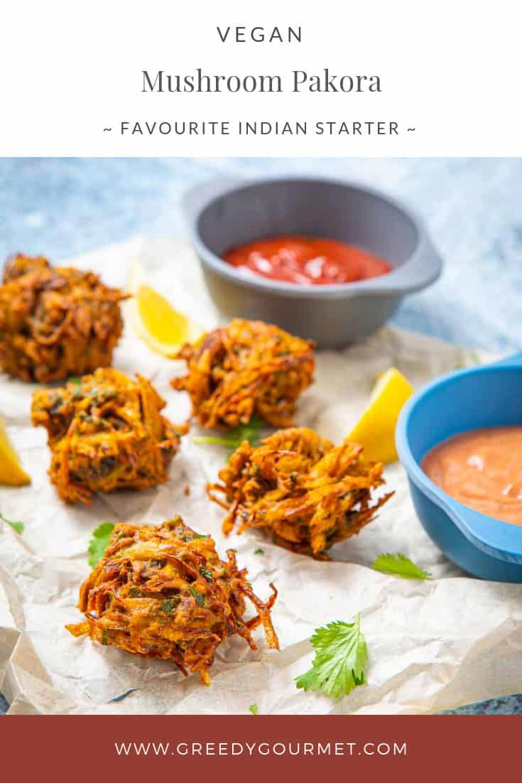 Fried balls of mushroom pakora and pakora sauce