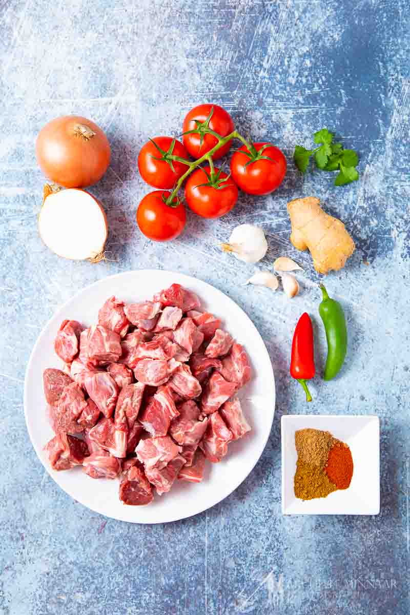 Ingredients to make lamb karahi