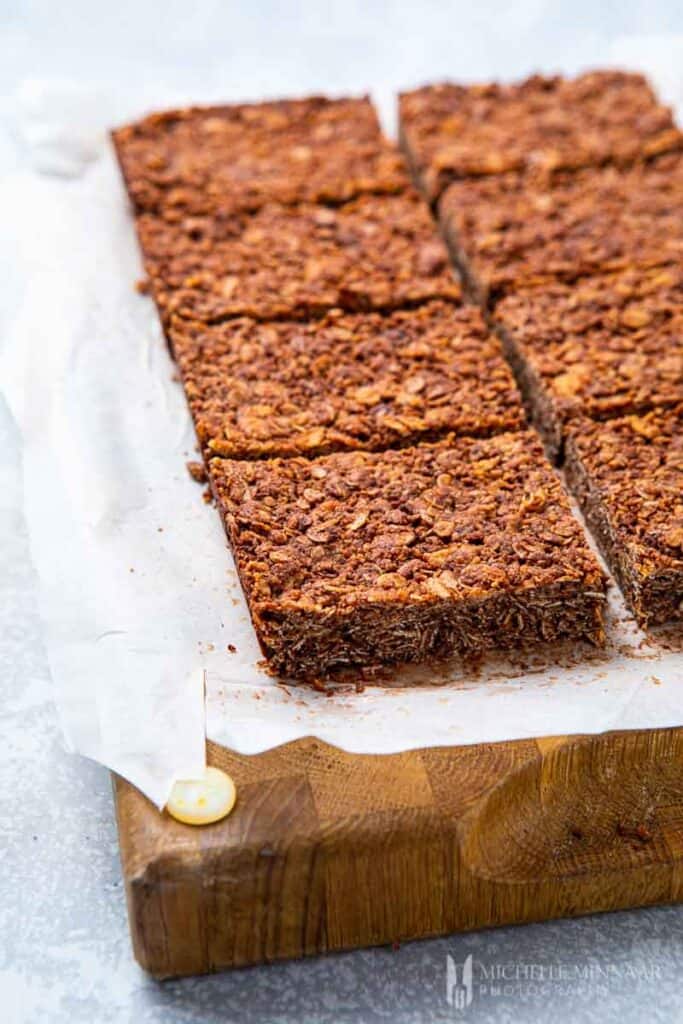 Squares of baked flapjacks