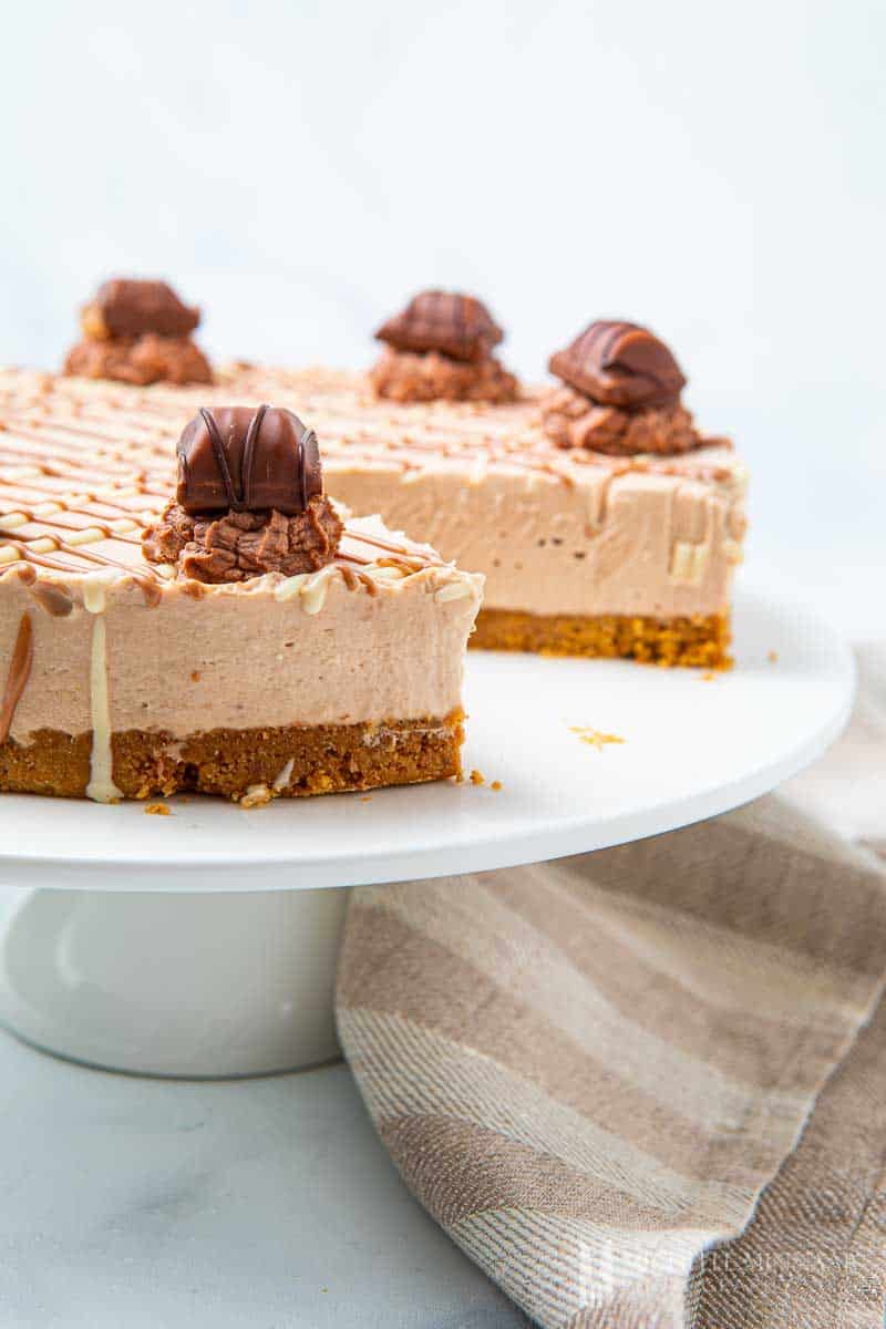 Kinder Bueno Cheesecake An Irresistible Cheesecake Greedy Gourmet