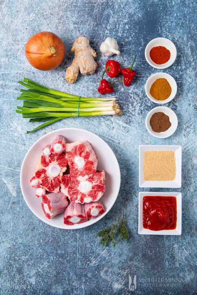 Ingredients to make oxtail soup 