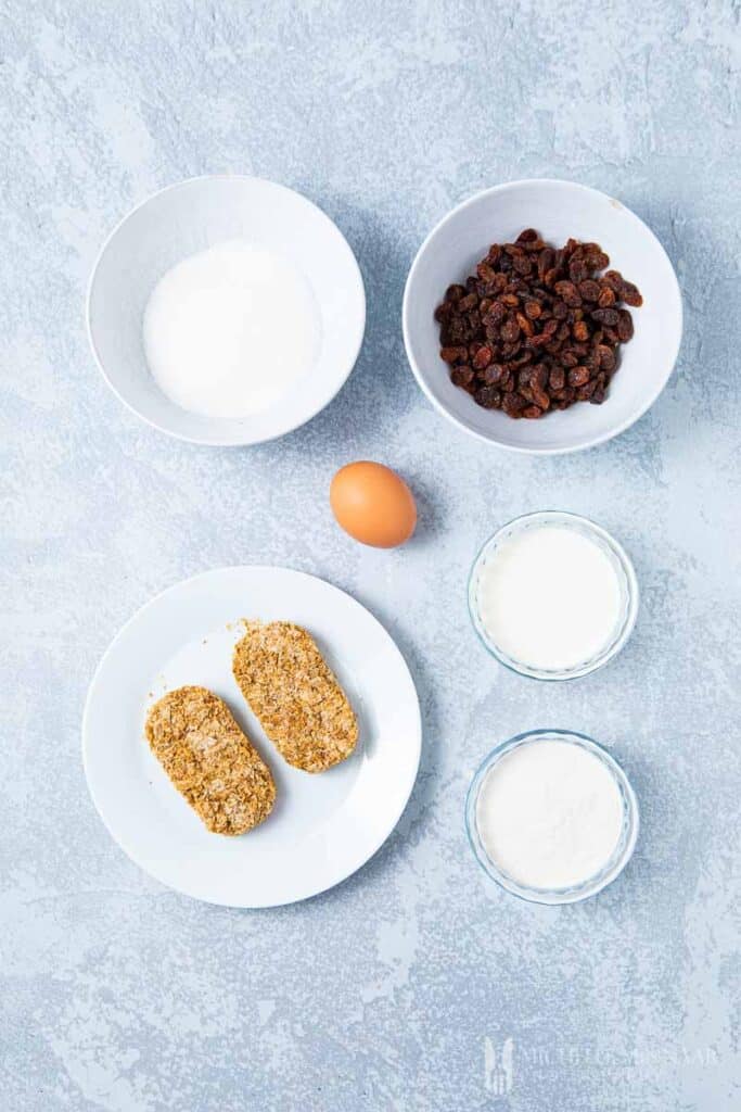 Ingredients to make a weetabix cake