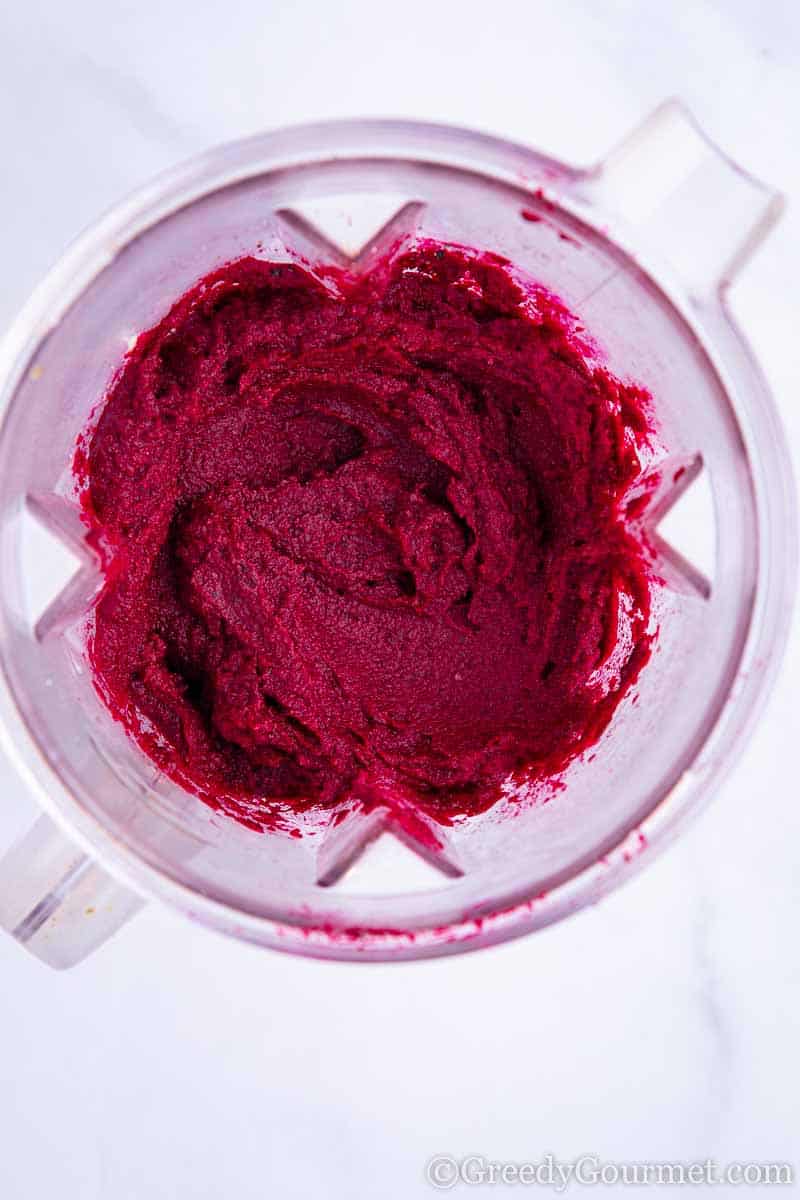 Beets in a blender to learn how to make beet hummus