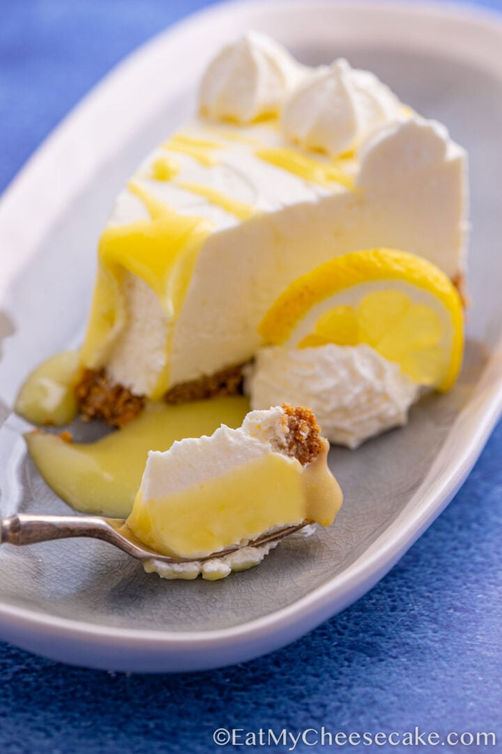 slice of no bake limoncello cheesecake.