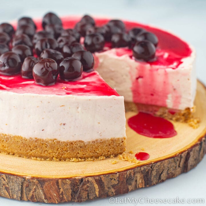 no bake cherry cheesecake featured.