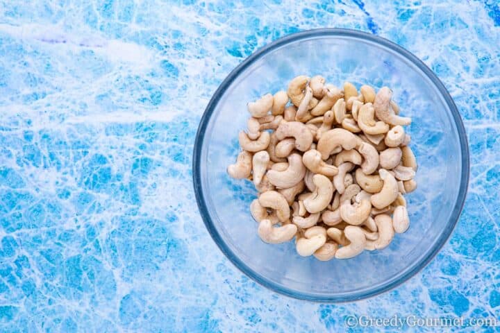 soaked cashews in blender.