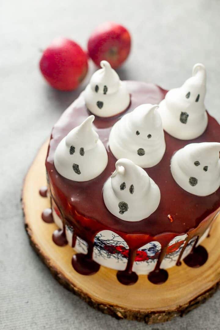 Meringue Ghosts on cake