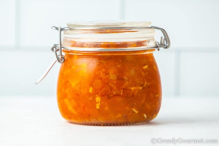 papaya chutney in a clear jar