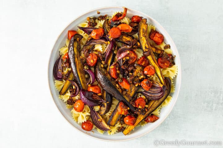 Bowl of a fresh Mediterranean Salad