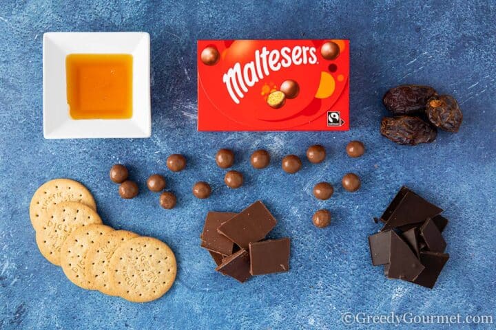 ingredients for Malteser tiffin.