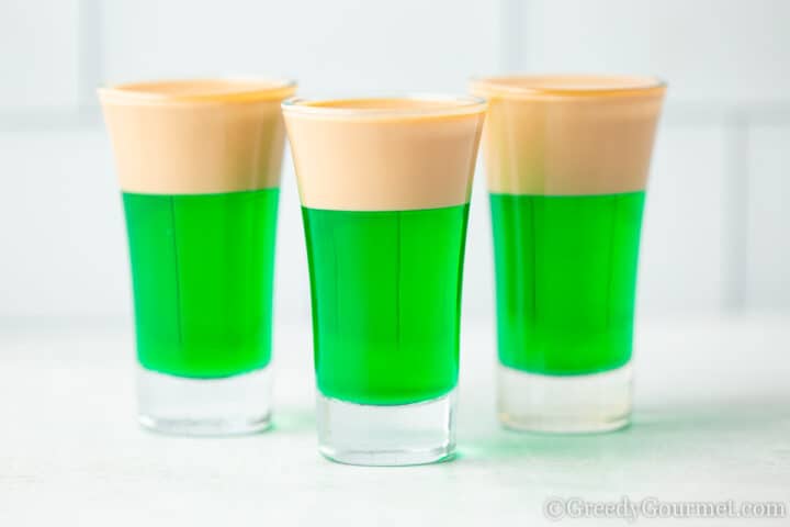 Three springbokkie shots.
