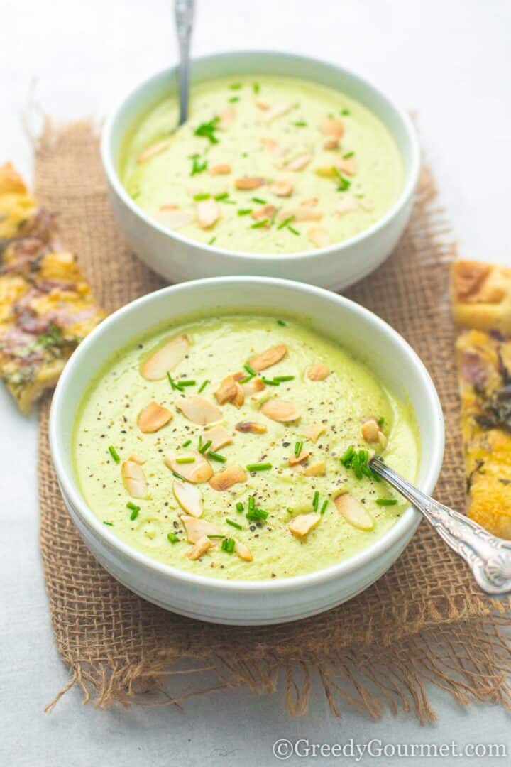 bowl of cauliflower and broccoli soup.