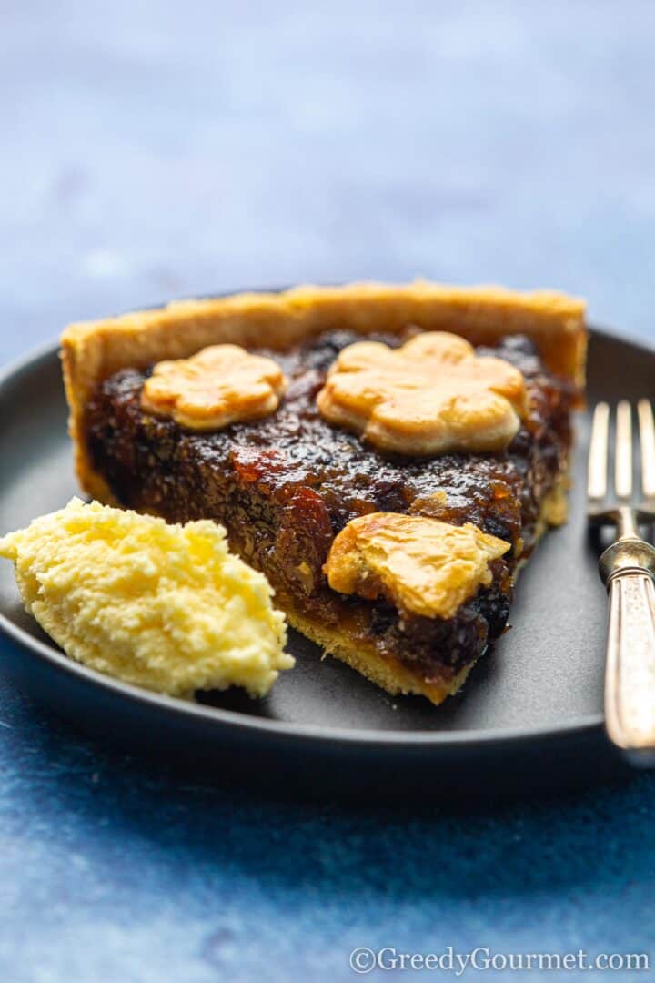 slice of mincemeat tart on a plate.