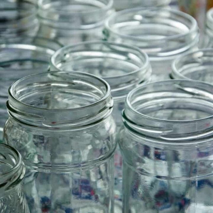 How to sterilise jars.