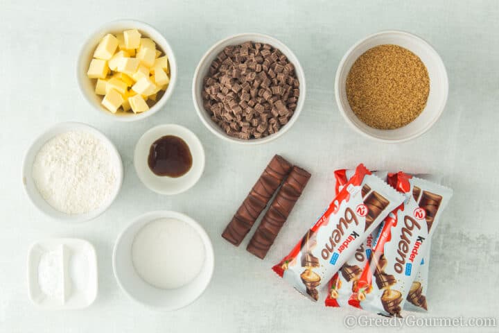 ingredients for kinder bueno cookies.