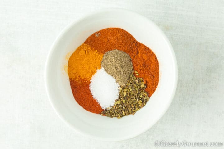 7 spices in a bowl.