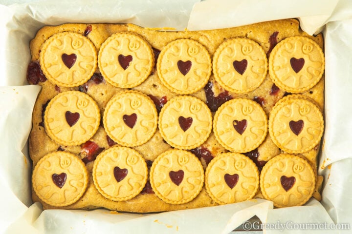 baked Jammie dodger blondies.