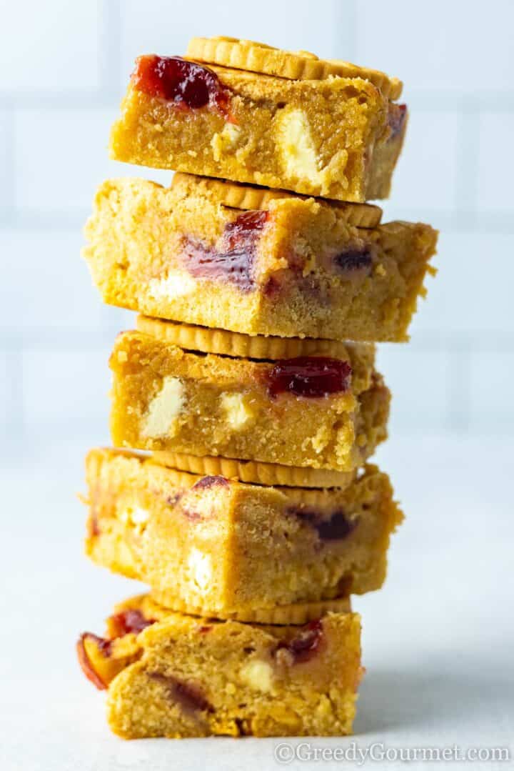 stack of Jammie dodger blondies.