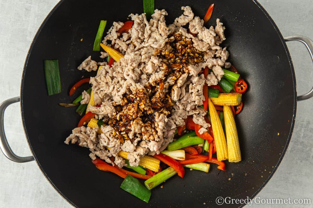 Chicken Mince Stir Fry | Greedy Gourmet