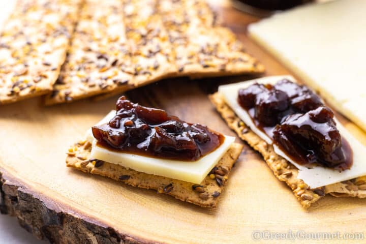 peach chutney and cheese on crackers.
