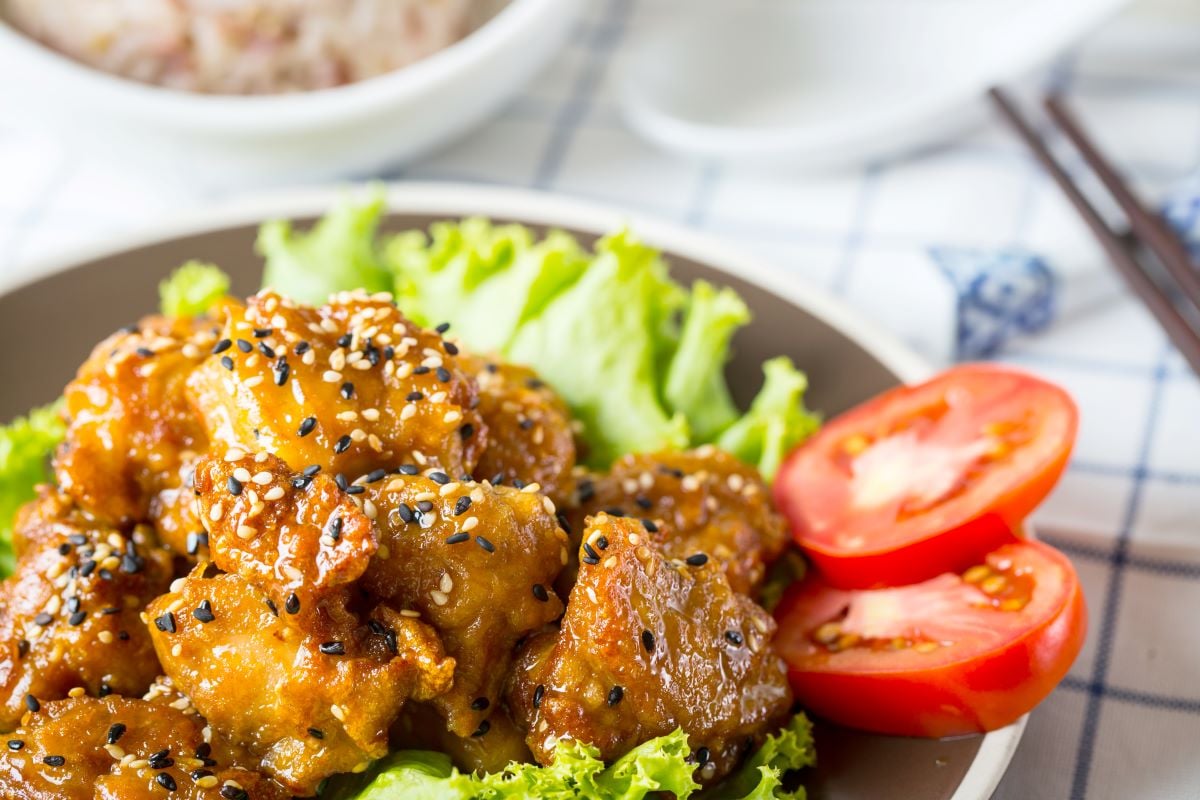 sesame chicken and salad.