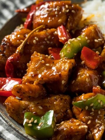 hunan chicken vs szechuan chicken featured image.