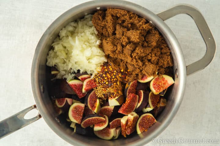 ingredients for fig chutney.
