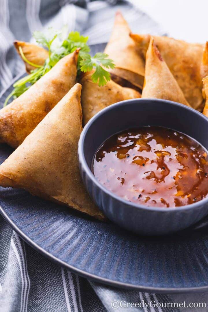 samosa's with dipping sauce.