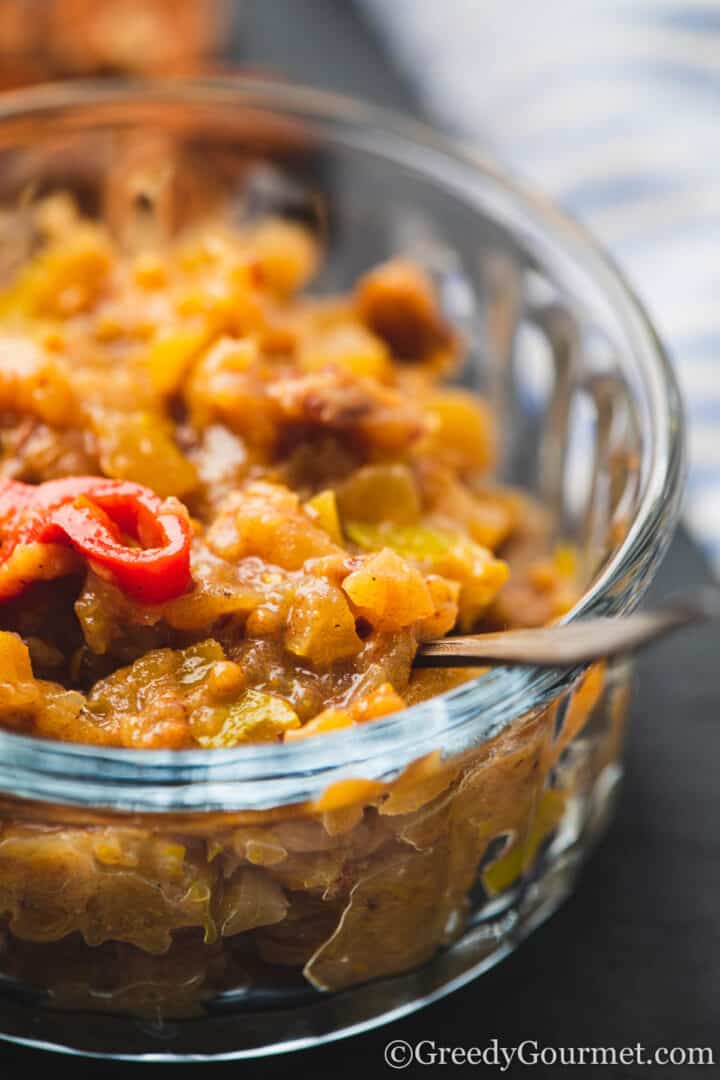 close up of apple chutney.