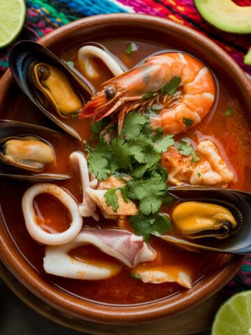 Caldo de Mariscos
